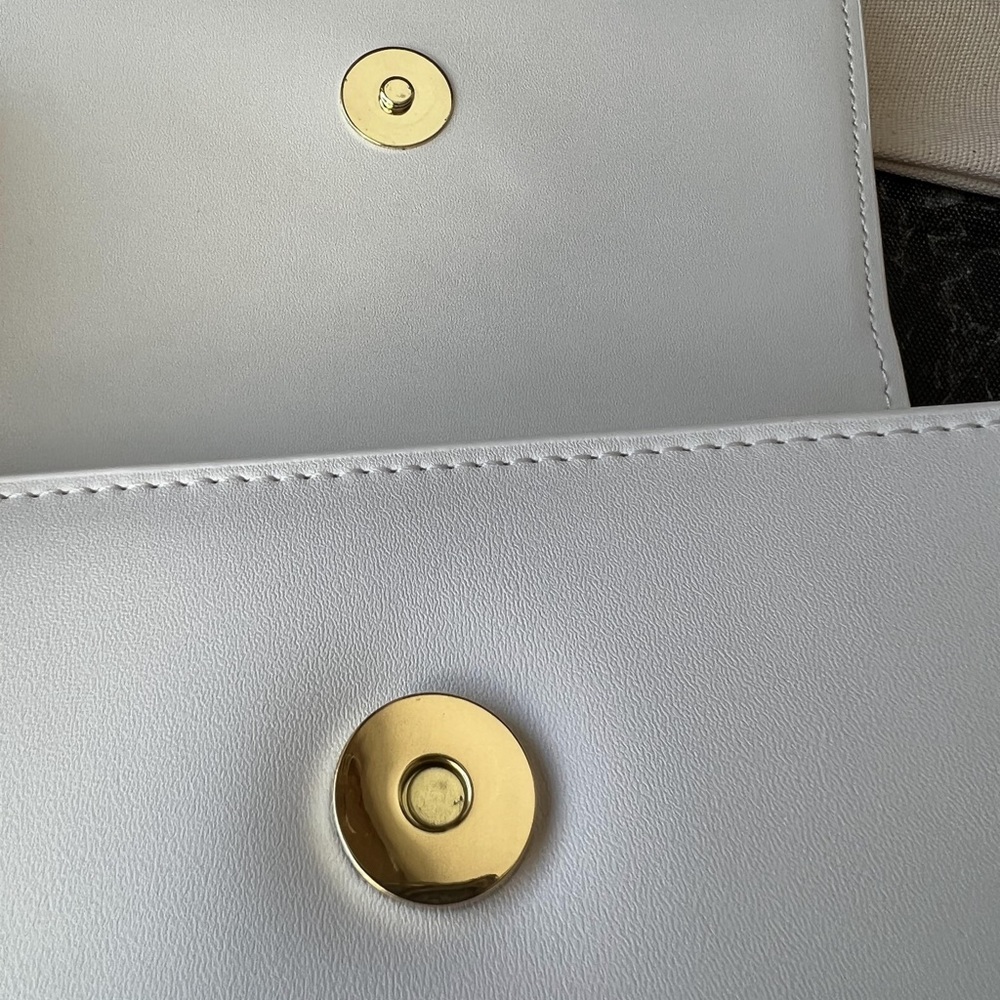 JACQUEMUS Le Grand Chiquito Top-Handle Bag - Picture 4 of 11